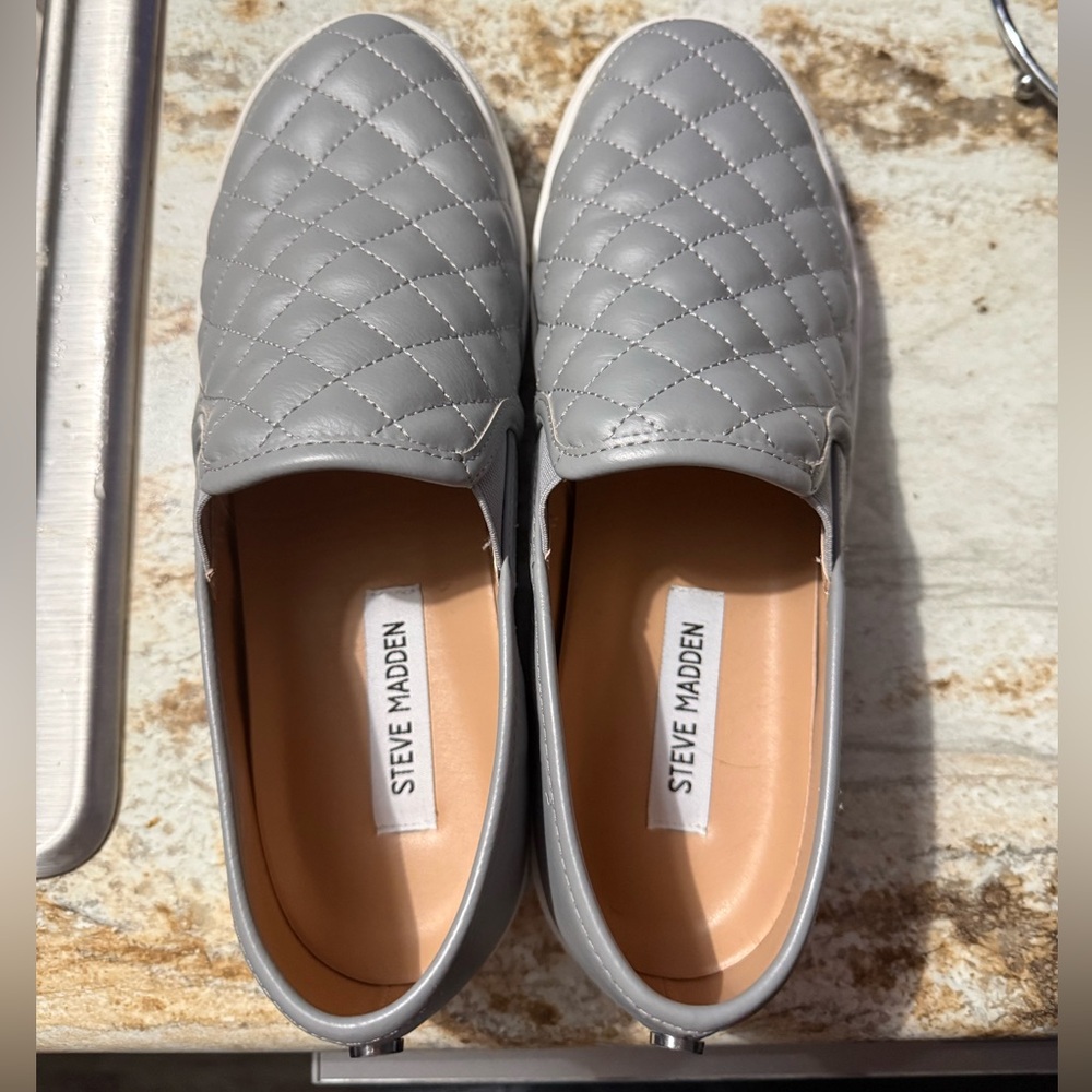 Steve Madden Quilted Gray Women’s Loafers
